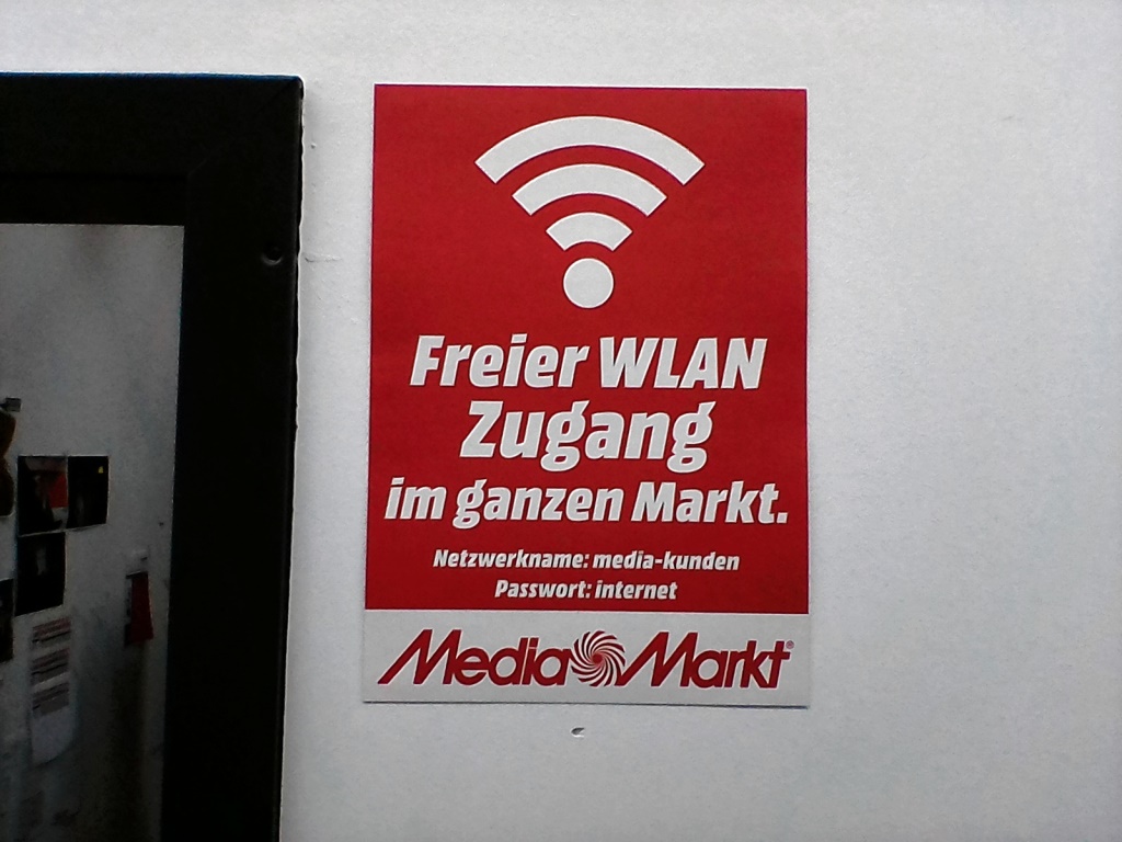 Für deutsche Verhältnisse fast unglaublich: freier WLAN Zugang in einem Elektronikfachmarkt. (Foto: mn)