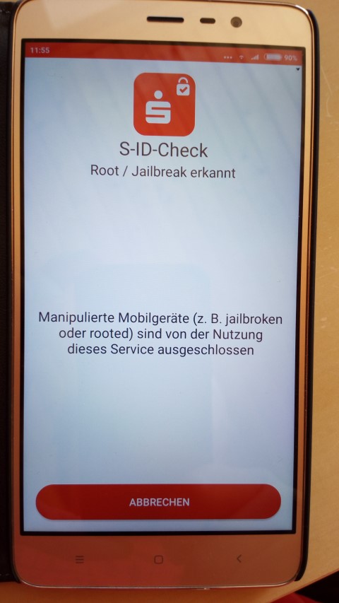 Kreditkarten App der Sparkasse verweigert bei gerootetem Gerät ihren Dienst.