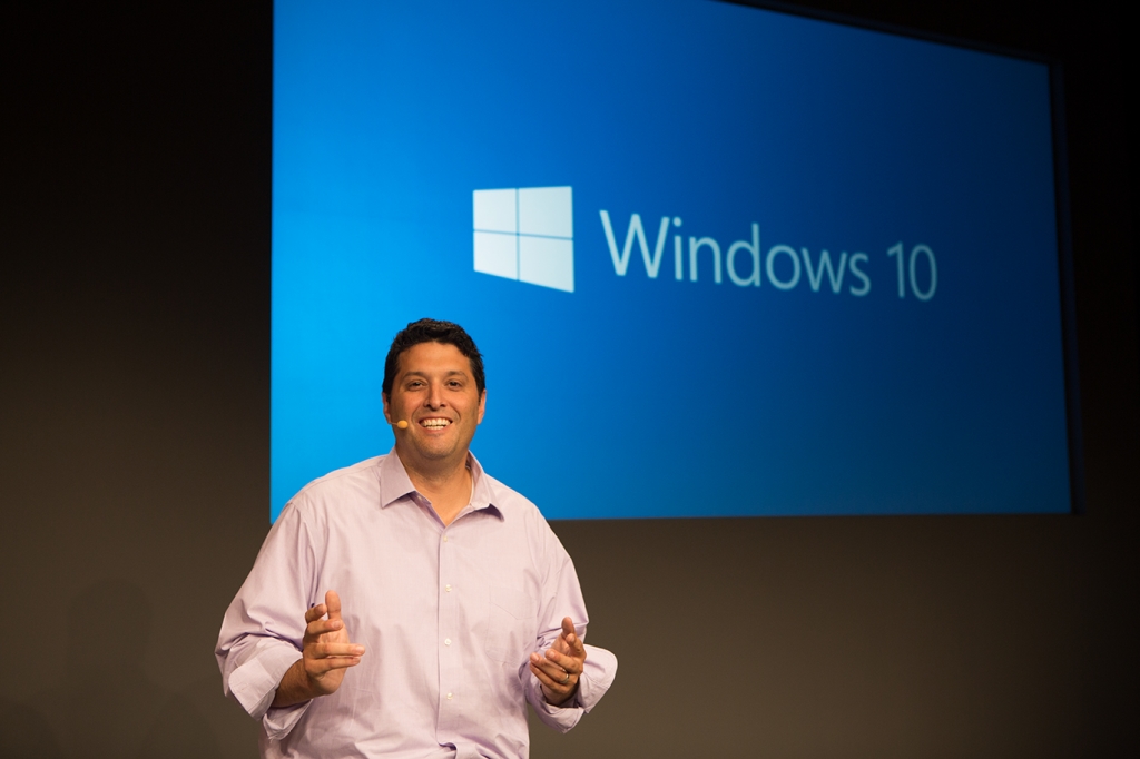 Ende 2014 hat Microsoft-Betriebssystem-Chef Terry Myerson klargestellt, dass Windows 10 von Grund auf auch für mobile Geräte konzipiert isut und der erste Schritt zu einer völlig neuen Windows-Generation ist. (Foto: Microsoft)